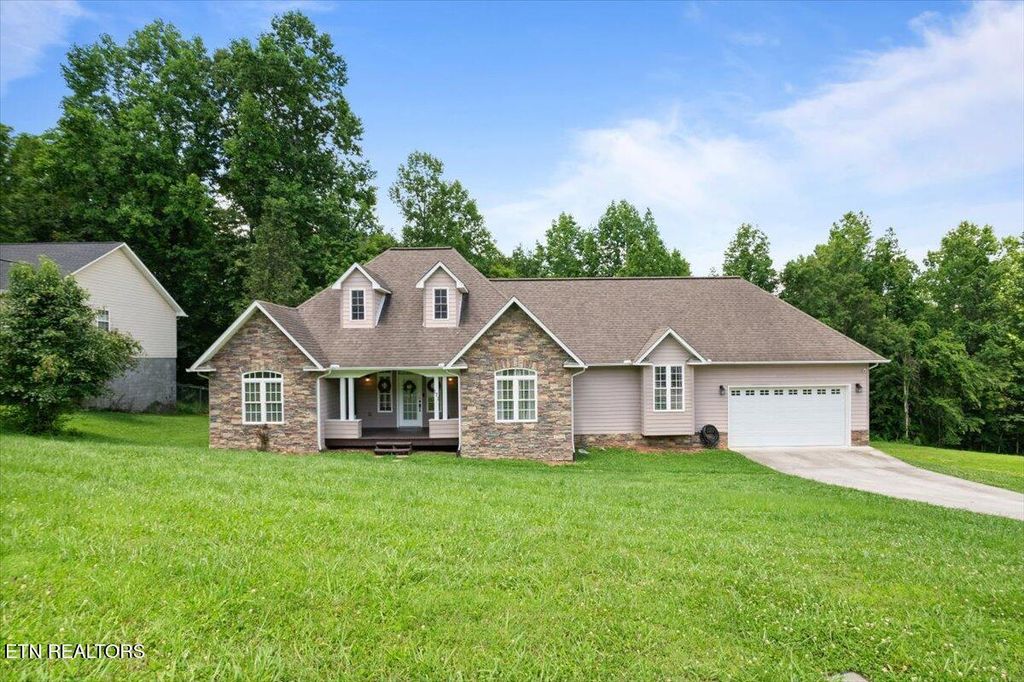 Photo of 171 Forest Cove Court, Jacksboro, TN 37757 (MLS # 1305877)