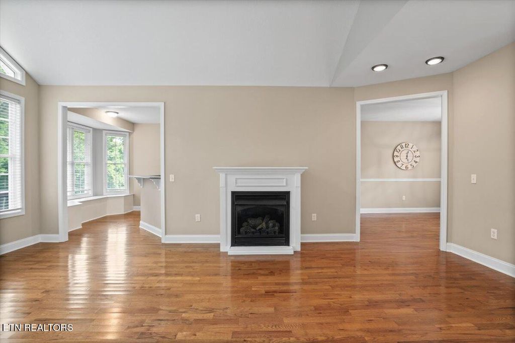Photo of 171 Forest Cove Court, Jacksboro, TN 37757 (MLS # 1305877)