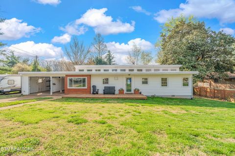 Photo of 369 East Drive, Oak Ridge, TN 37830 (MLS # 1335600)