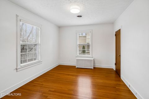 Tiny photo for 3844 Woodhill Place, Knoxville, TN 37919 (MLS # 1331536)