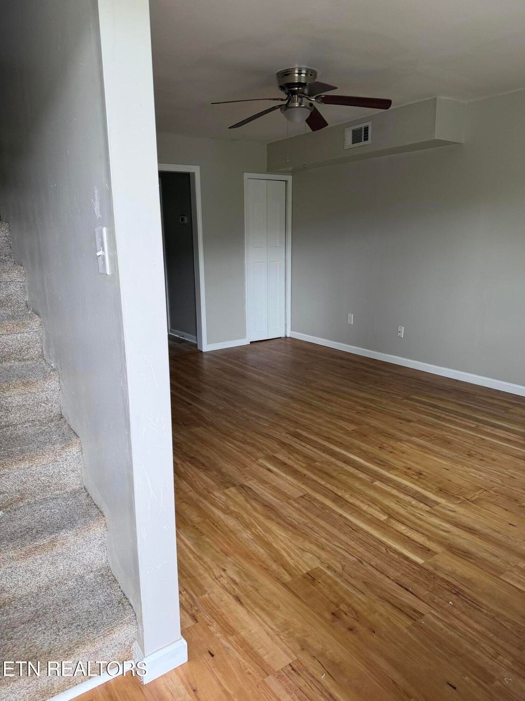 Photo of 508 S Douglas Ave #D, Rockwood, TN 37854 (MLS # 1340949)