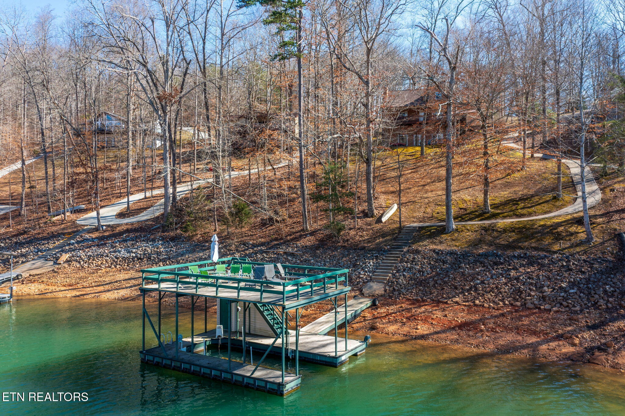 1447 Cove Pointe Rd