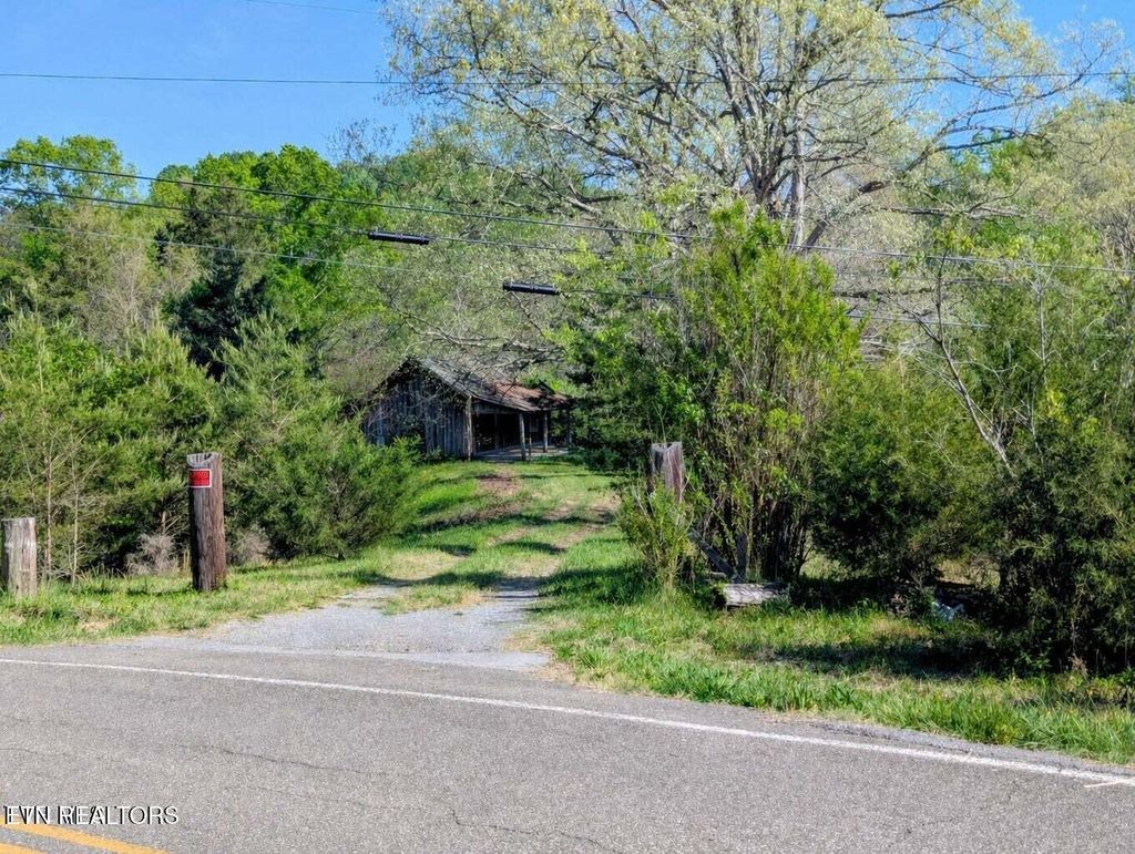 Photo of 2424 Midway Rd, Knoxville, TN 37914 (MLS # 1338249)