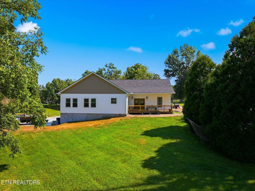 Photo of 327 Bethel Rd, Clinton, TN 37716 (MLS # 1354982)