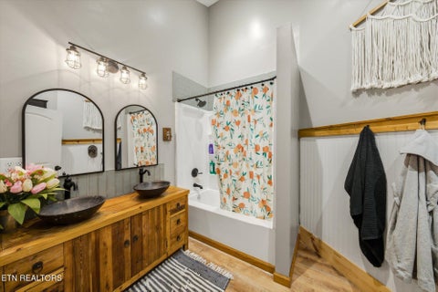 Tiny photo for 327 Bethel Rd, Clinton, TN 37716 (MLS # 1354982)