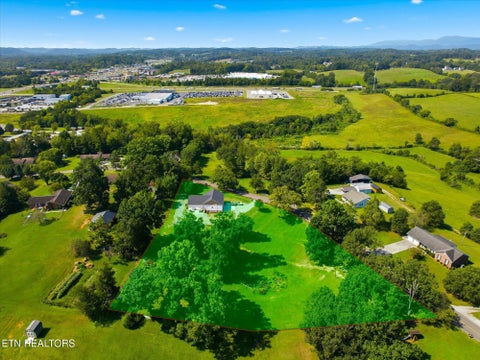 Tiny photo for 327 Bethel Rd, Clinton, TN 37716 (MLS # 1354982)