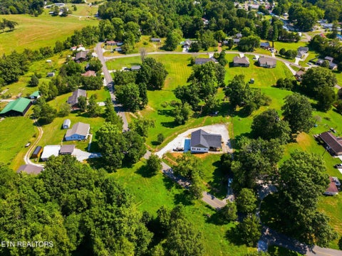 Tiny photo for 327 Bethel Rd, Clinton, TN 37716 (MLS # 1354982)