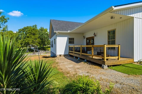 Tiny photo for 327 Bethel Rd, Clinton, TN 37716 (MLS # 1354982)
