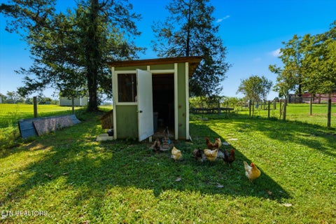 Tiny photo for 327 Bethel Rd, Clinton, TN 37716 (MLS # 1354982)