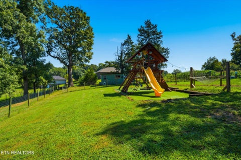 Tiny photo for 327 Bethel Rd, Clinton, TN 37716 (MLS # 1354982)