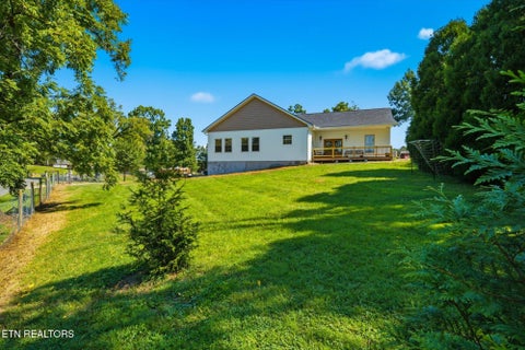 Photo of 327 Bethel Rd, Clinton, TN 37716 (MLS # 1354982)