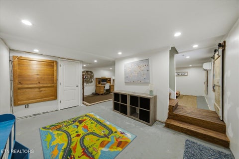 Tiny photo for 327 Bethel Rd, Clinton, TN 37716 (MLS # 1354982)