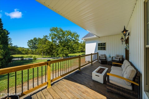 Tiny photo for 327 Bethel Rd, Clinton, TN 37716 (MLS # 1354982)