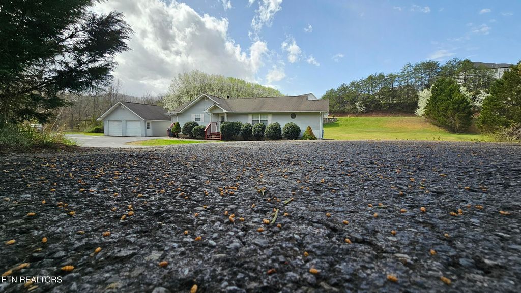 Photo of 2802 Seth Rd, Pigeon Forge, TN 37863 (MLS # 1294086)