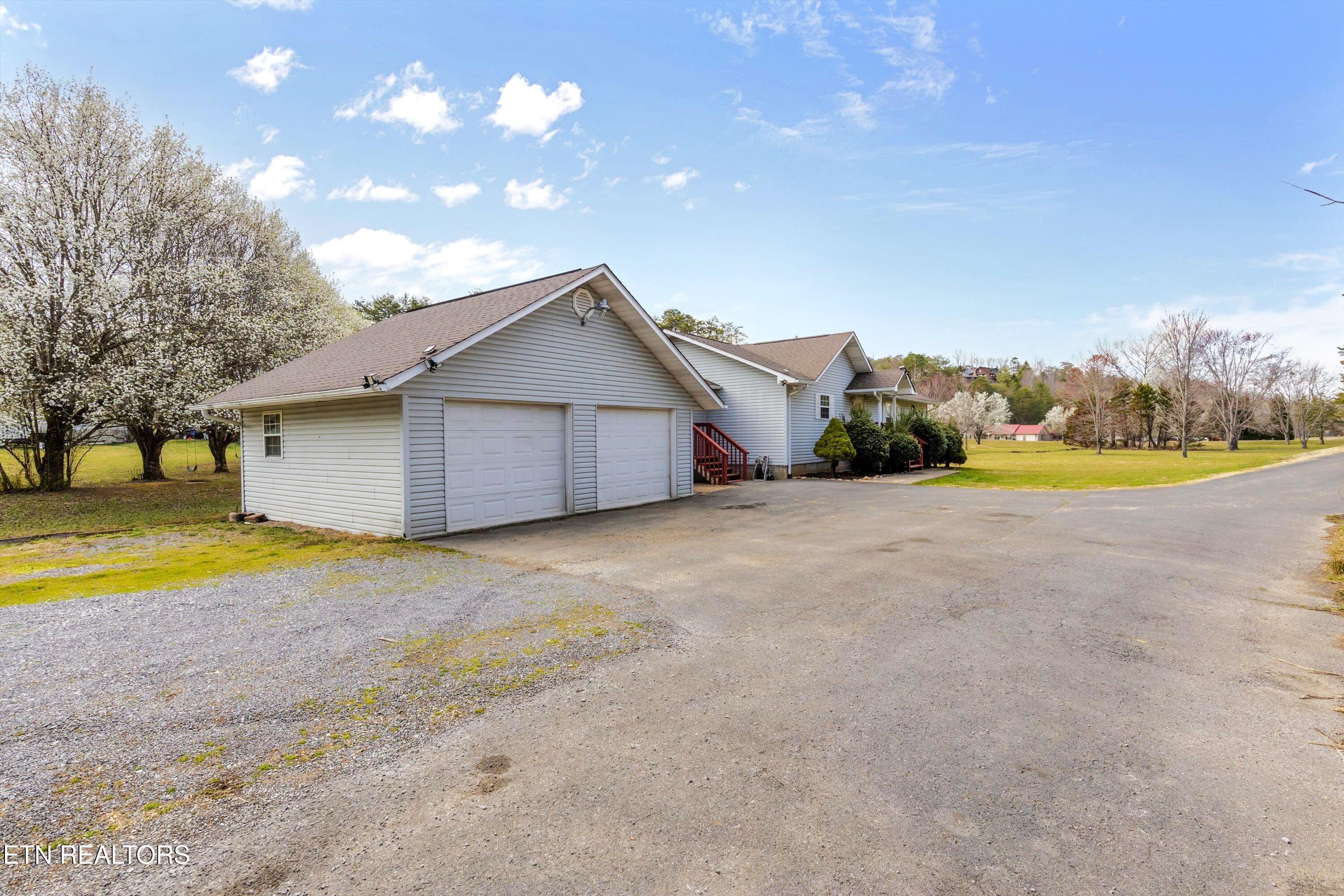 2802 Seth Rd