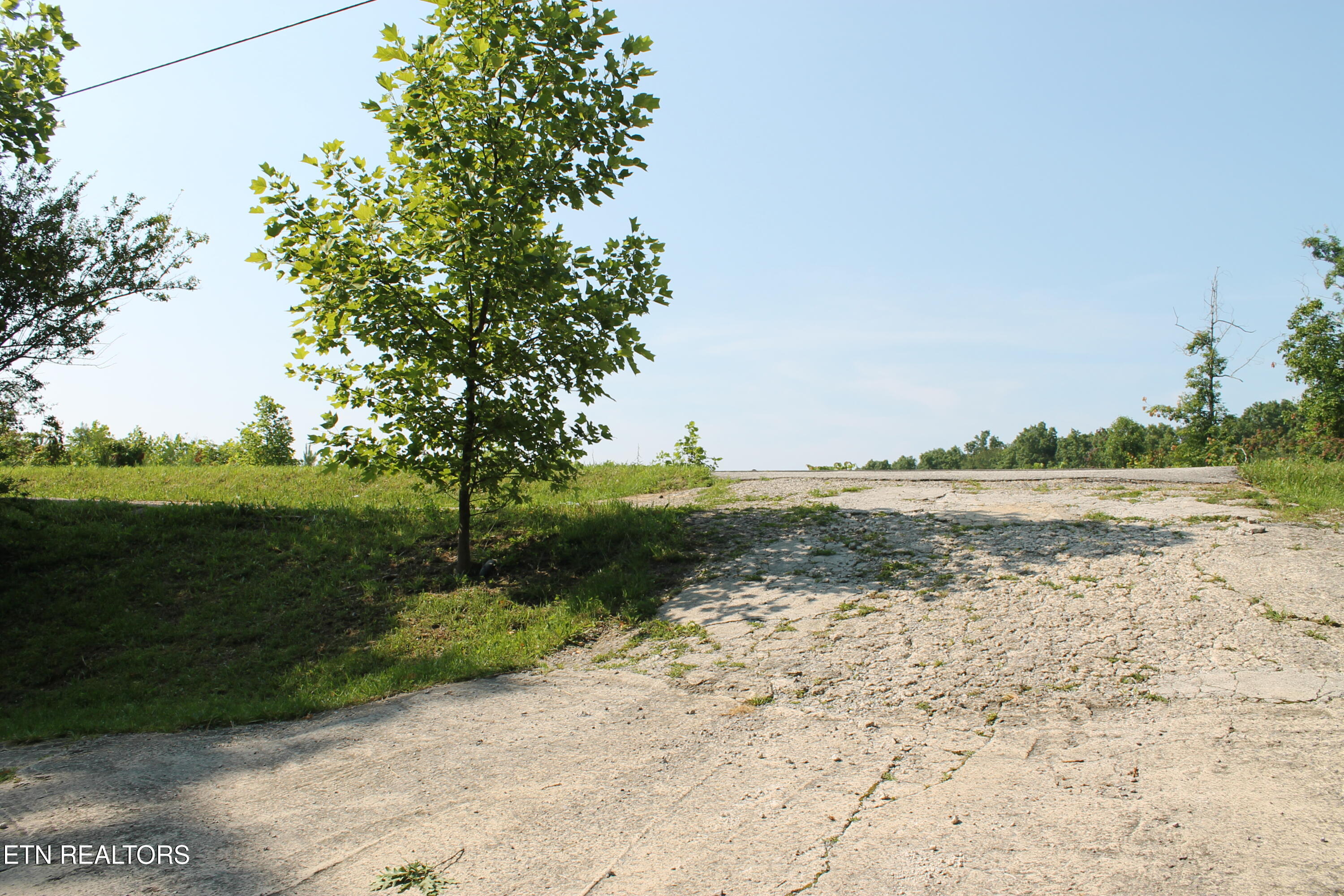 2122 Pickett Park Hwy