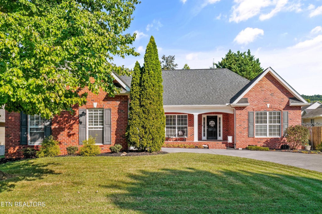 Photo of 5705 Rhyne Cove Lane, Knoxville, TN 37931 (MLS # 1354095)