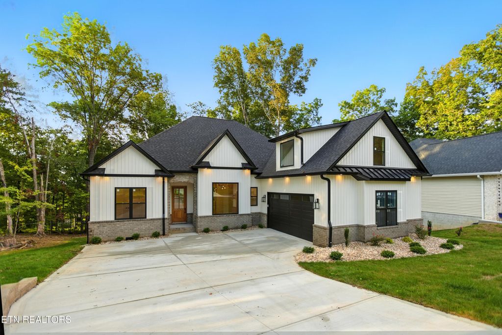 Photo of 238 Gadusi Way, Loudon, TN 37774 (MLS # 1325737)