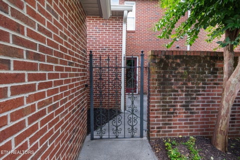 Tiny photo for 5032 Griffins Gate Lane, Knoxville, TN 37912 (MLS # 1345639)