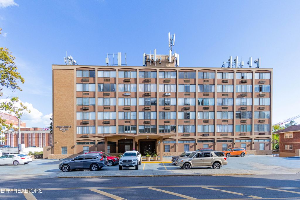 Photo of 1700 Clinch Ave #315, Knoxville, TN 37916 (MLS # 1314403)