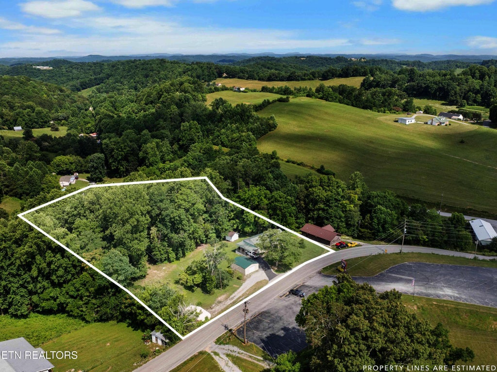Photo of 2473 Long Hollow Rd, LaFollette, TN 37766 (MLS # 1345414)