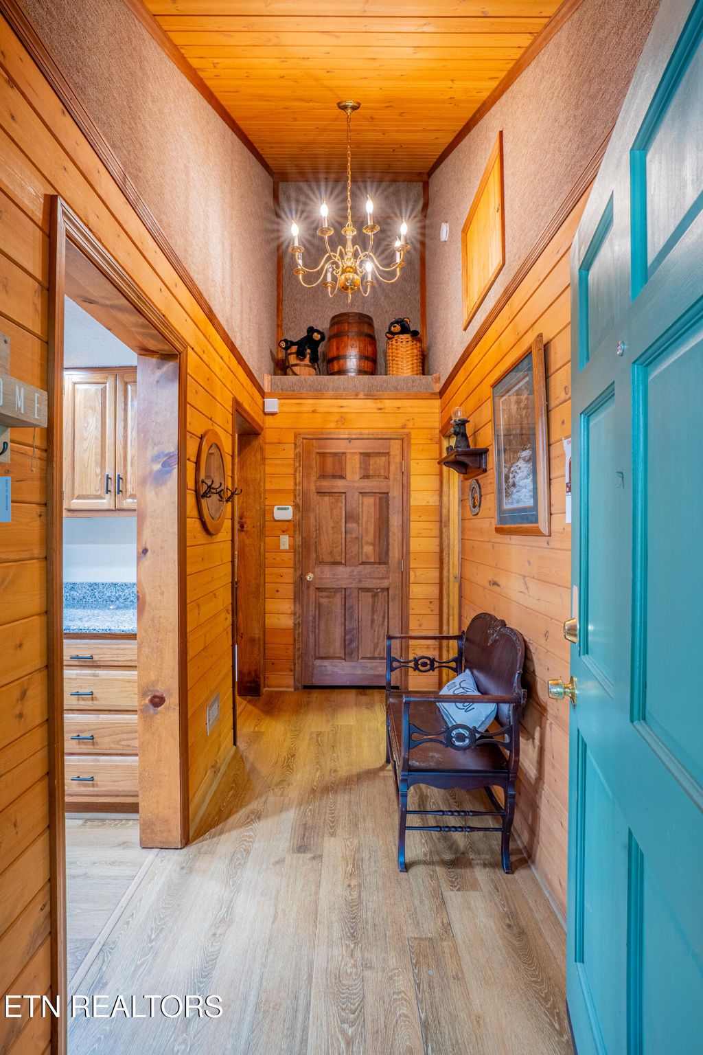 Photo of 317 Matterhorn Drive, Gatlinburg, TN 37738 (MLS # 1327055)