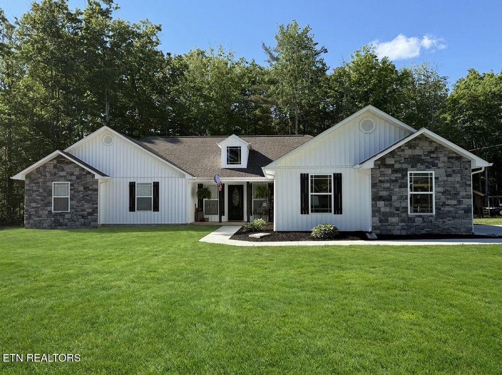 Photo of 220 Kayla Lane, Oneida, TN 37841 (MLS # 1340878)