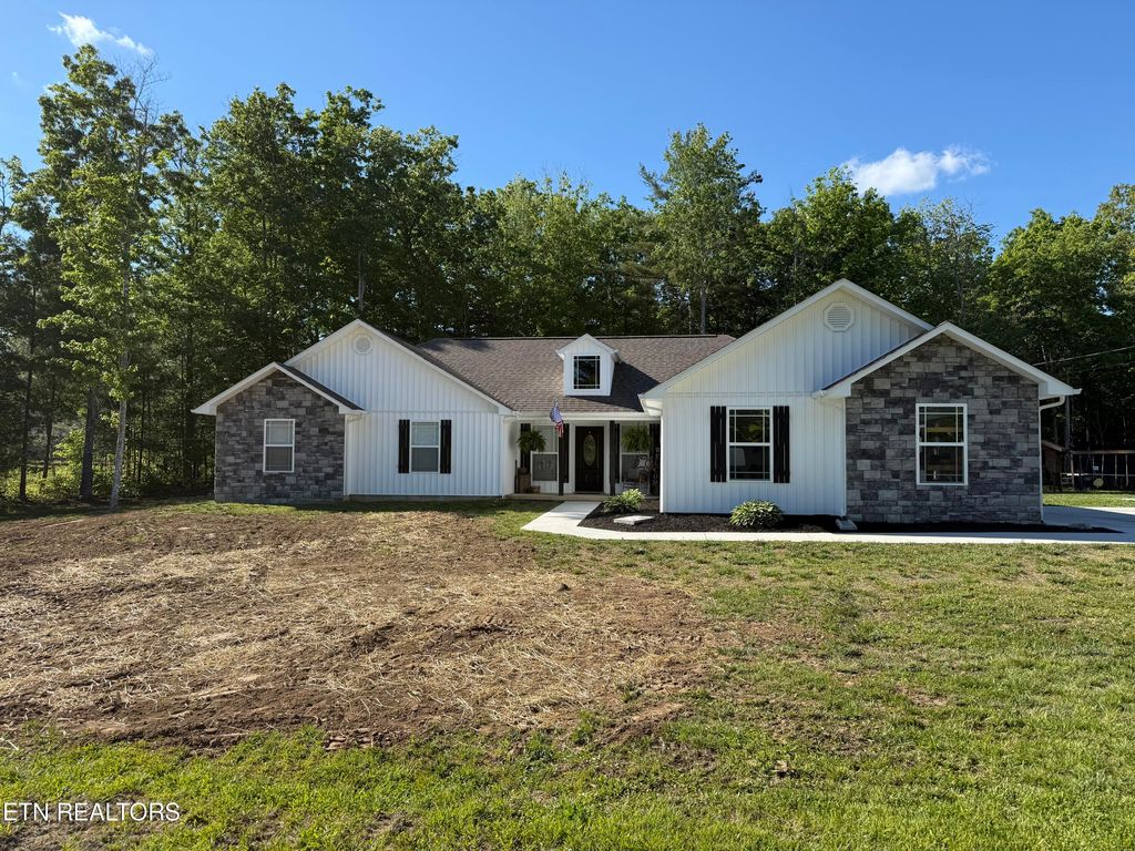 Photo of 220 Kayla Lane, Oneida, TN 37841 (MLS # 1340878)