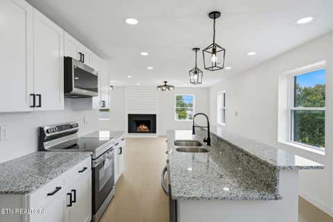 Tiny photo for 311 W Central Ave, Sweetwater, TN 37874 (MLS # 1347564)