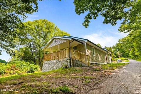 Tiny photo for 151 Sunflower Lane, LaFollette, TN 37766 (MLS # 1347478)