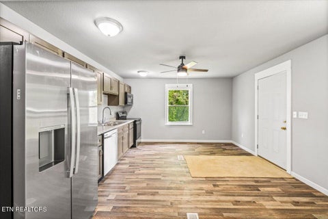 Tiny photo for 151 Sunflower Lane, LaFollette, TN 37766 (MLS # 1347478)