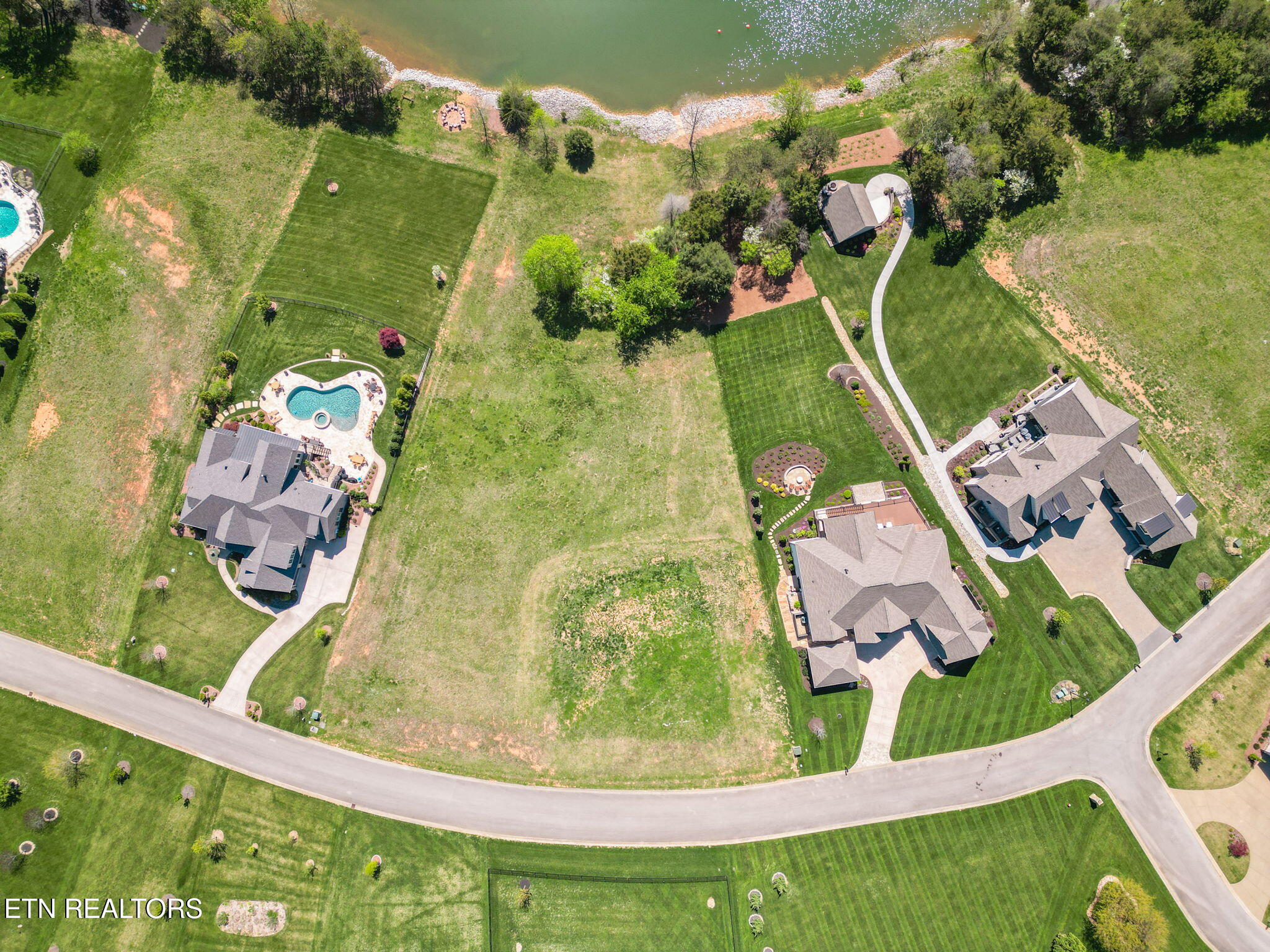 585 Zepher Drive