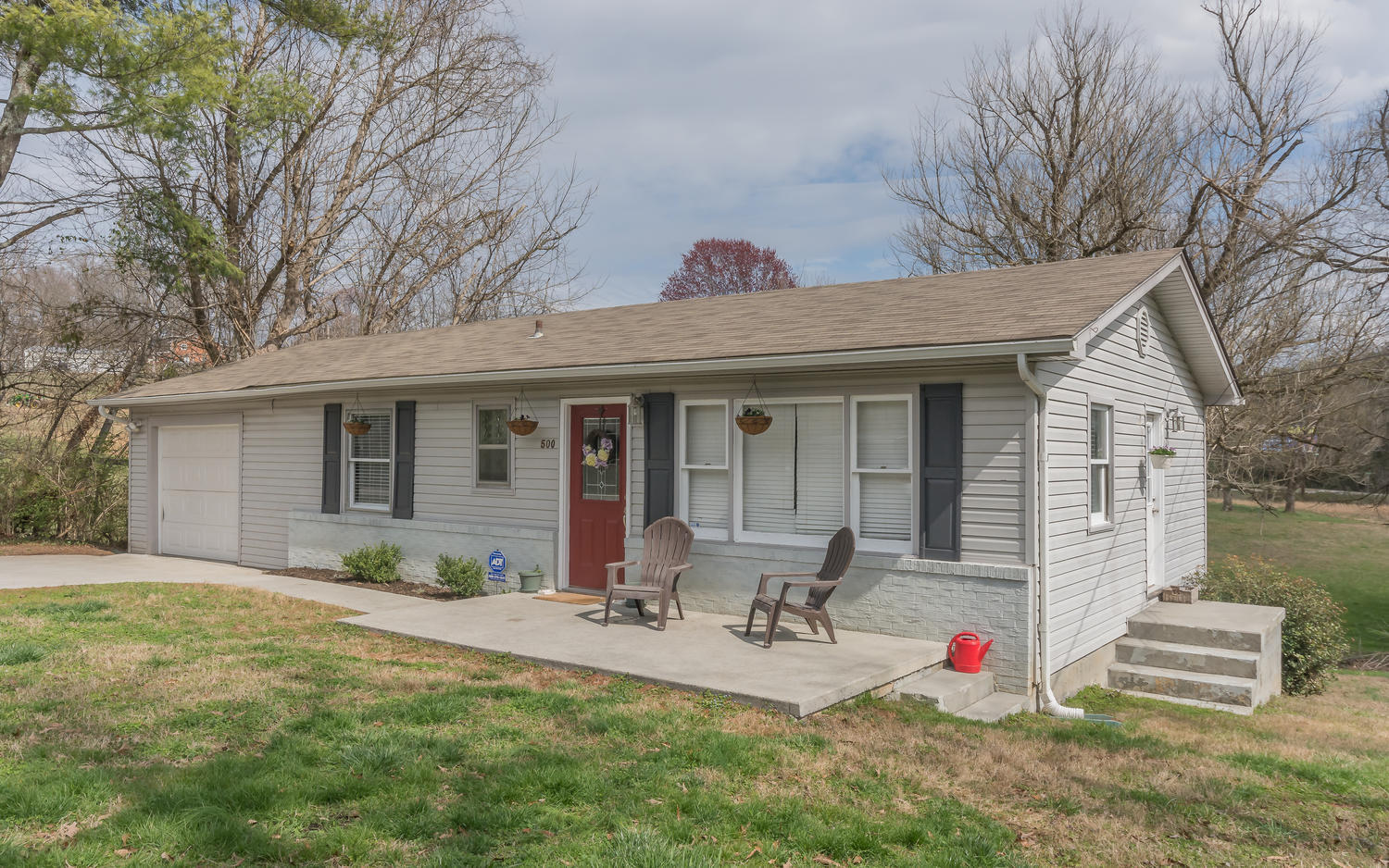 Photo 1 of 24 — 500 Midway Rd, Lenoir City, TN 37772