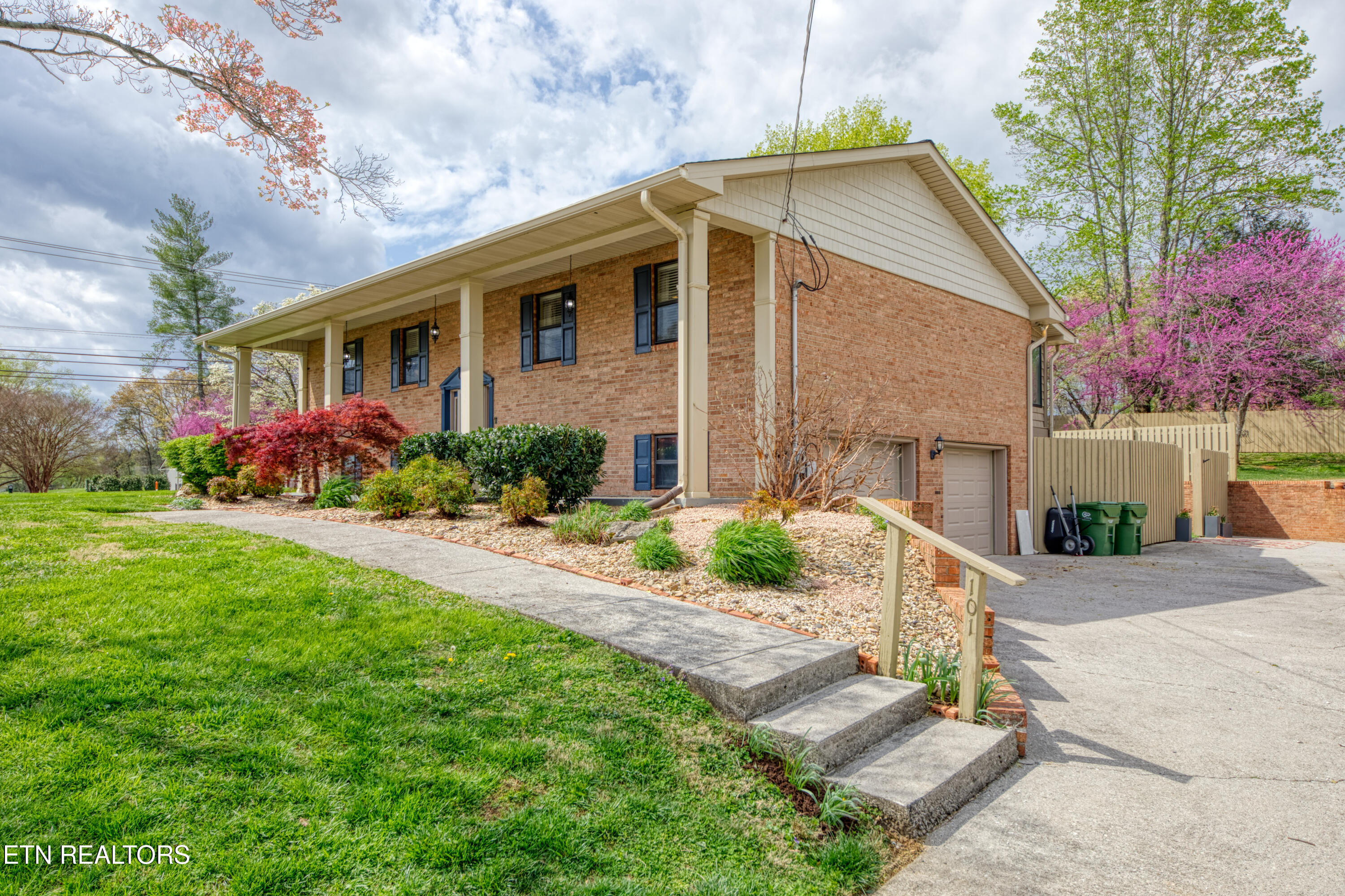 101 Candora Rd