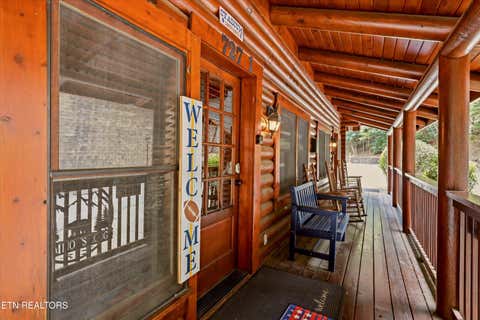 Tiny photo for 727 Golf View Blvd, Pigeon Forge, TN 37863 (MLS # 1347692)