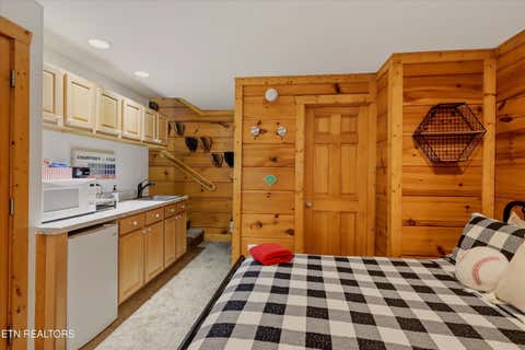 Tiny photo for 727 Golf View Blvd, Pigeon Forge, TN 37863 (MLS # 1347692)
