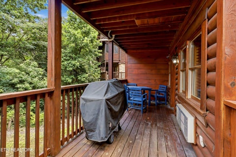 Tiny photo for 727 Golf View Blvd, Pigeon Forge, TN 37863 (MLS # 1347692)