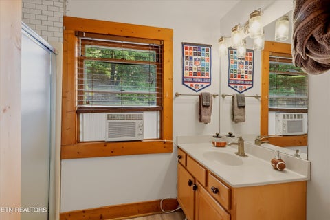 Tiny photo for 727 Golf View Blvd, Pigeon Forge, TN 37863 (MLS # 1347692)