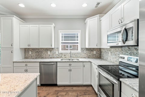 Tiny photo for 2721 Clay Top Lane, Knoxville, TN 37912 (MLS # 1354910)