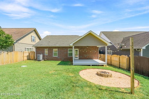 Tiny photo for 2721 Clay Top Lane, Knoxville, TN 37912 (MLS # 1354910)