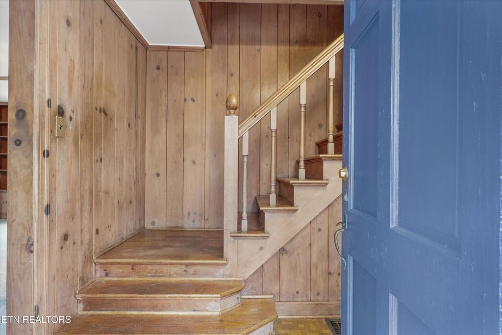 Photo of 114 Royal Heights Drive, Knoxville, TN 37920 (MLS # 1324242)