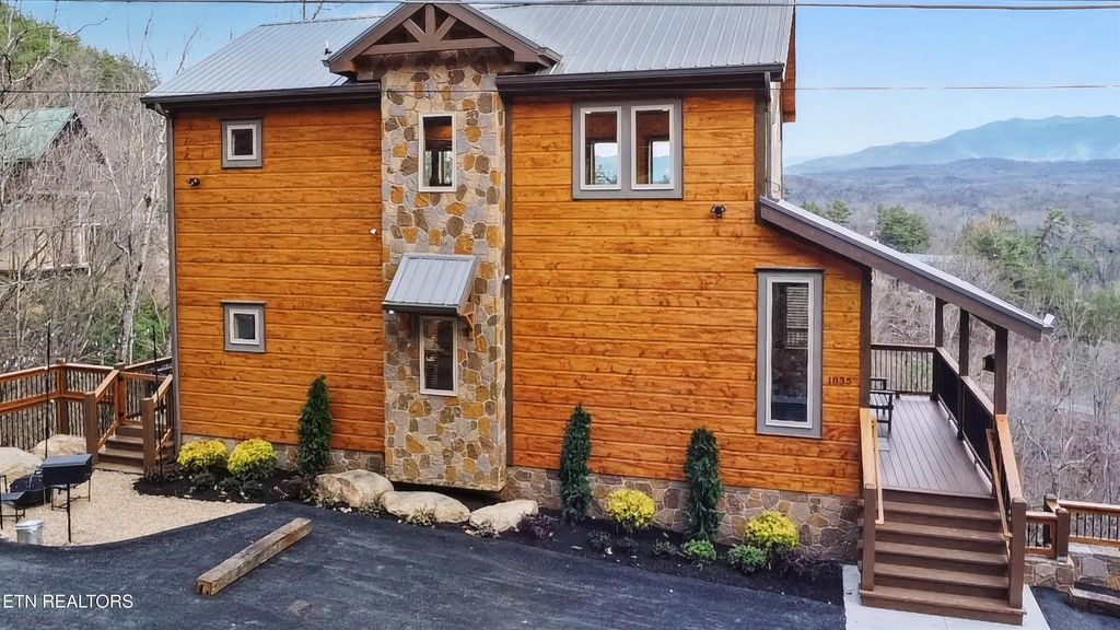 Photo of 1835 Red Bone Way, Sevierville, TN 37876 (MLS # 1332492)