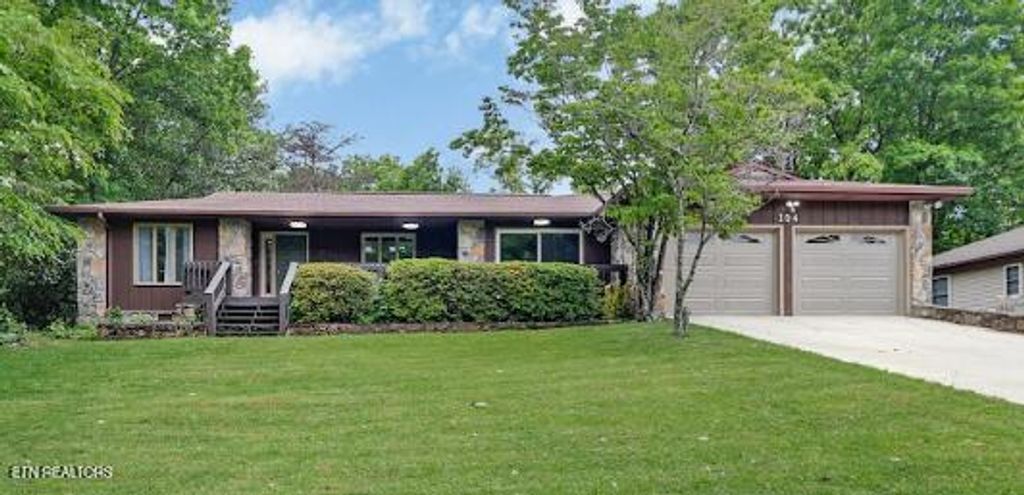 Photo of 104 Baltusrol Rd, Crossville, TN 38558 (MLS # 1340051)