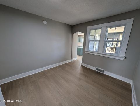 Tiny photo for 2121 Mississippi Ave, Knoxville, TN 37921 (MLS # 1332694)