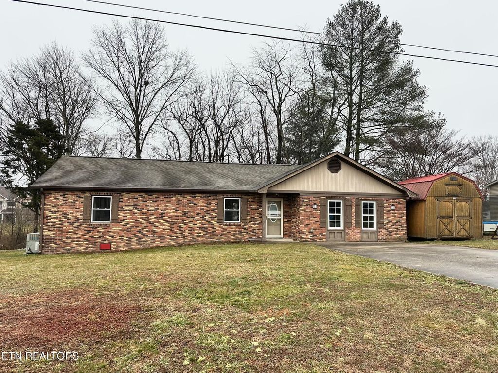 Photo of 32 Rhodendron Circle, Crossville, TN 38555 (MLS # 1328575)