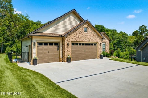Tiny photo for 304 Cheeyo Lane, Loudon, TN 37774 (MLS # 1349908)