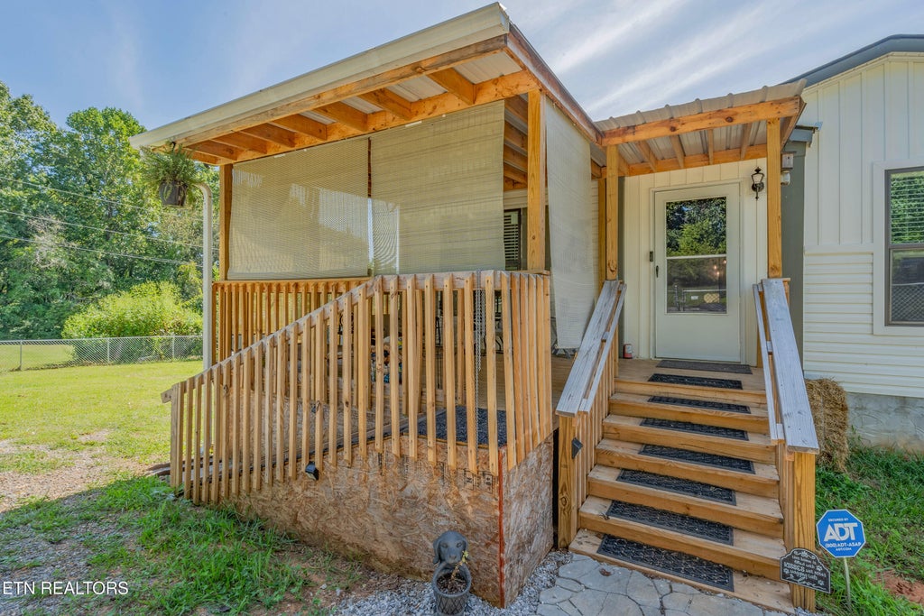 Photo of 8539 Old Jacksboro Rd, Knoxville, TN 37938 (MLS # 1348812)