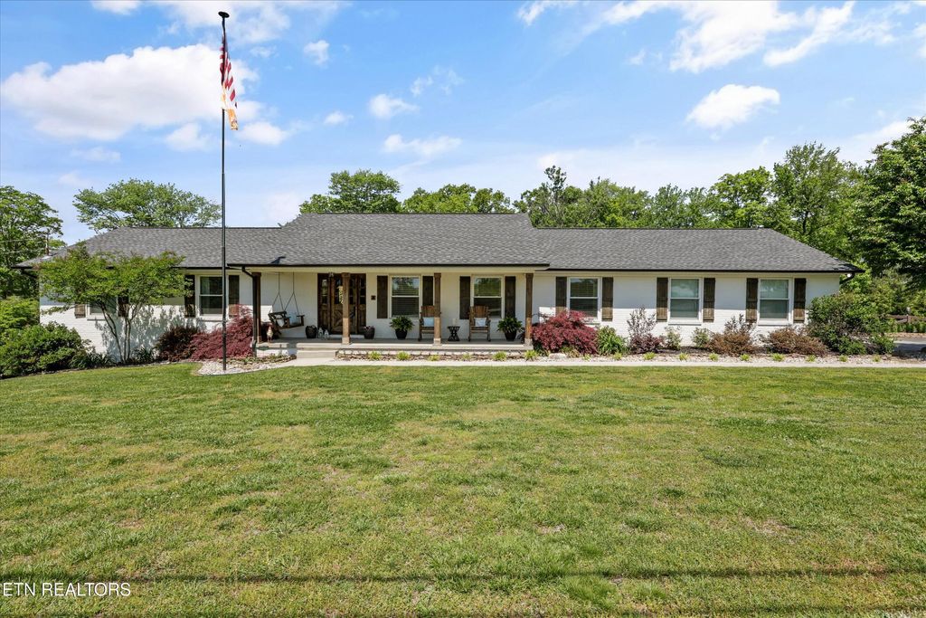 Photo of 15960 Old Stage Rd, Lenoir City, TN 37772 (MLS # 1337740)