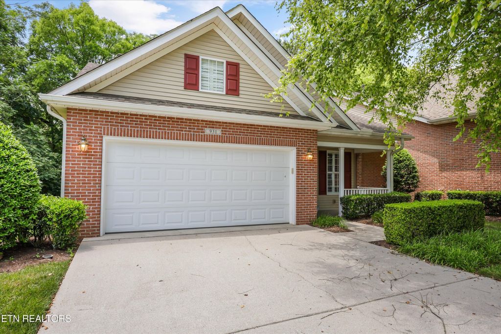 Photo of 931 Shaunessy Way, Knoxville, TN 37932 (MLS # 1346103)