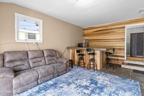 Tiny photo for 135 Rhonda Way, Rockwood, TN 37854 (MLS # 1324096)